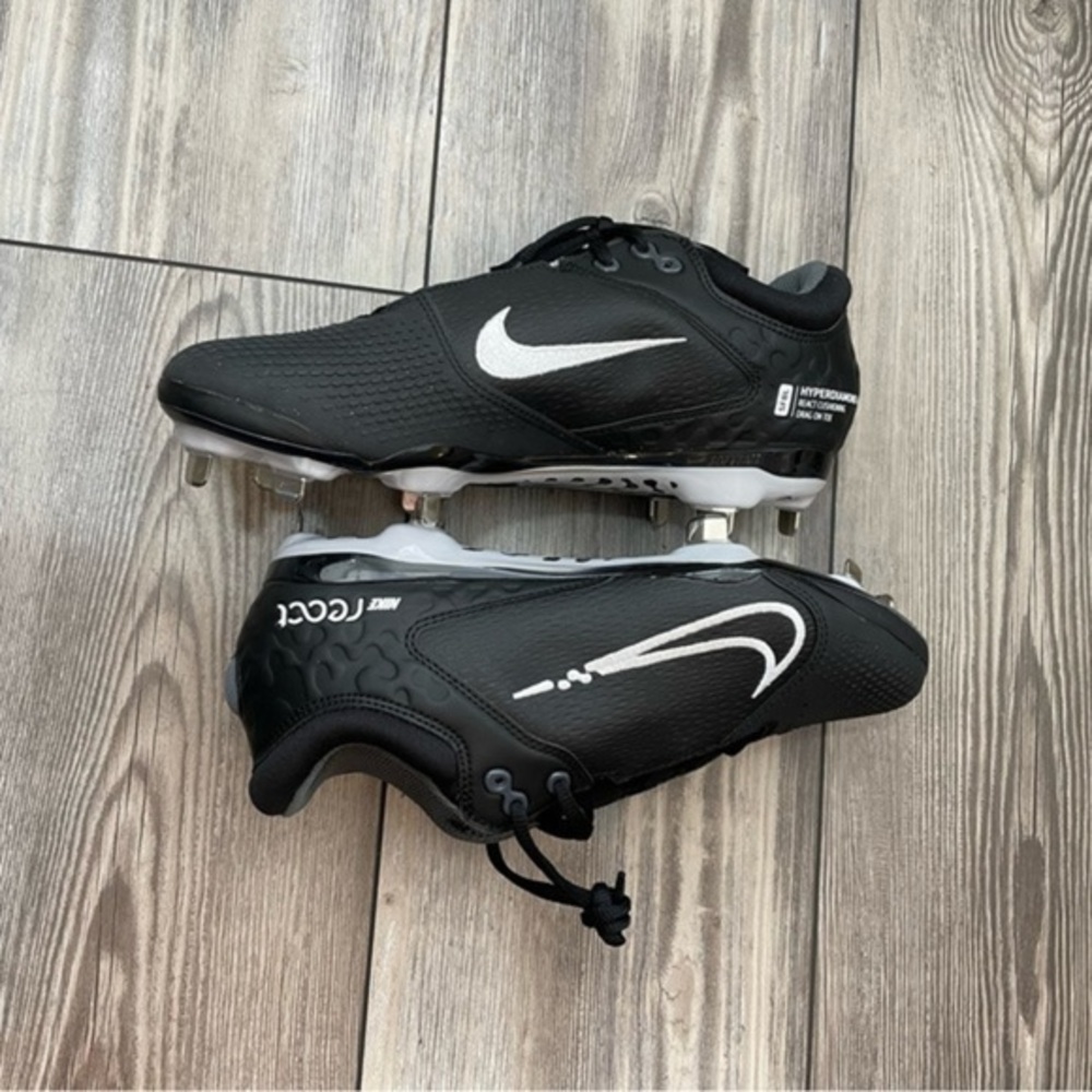 Nike Hyperdiamond 4 Elite Women's Softball Cleats | Size 8.5 | NWOT